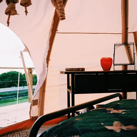 The Paddocks Glamping Hotel Draycott  Room photo